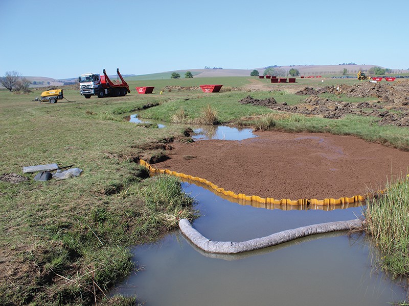 Booming and containment